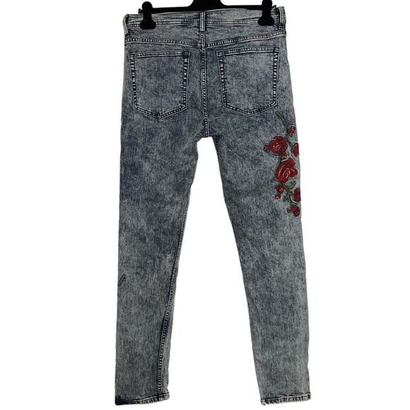 BDG UO Rose Embroidered Acid Wash Skinny Jeans - Picture 4 of 10